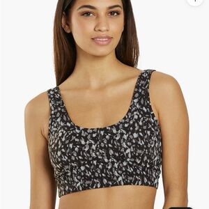 Varley Form Elsie bra in Deep Motion, size M